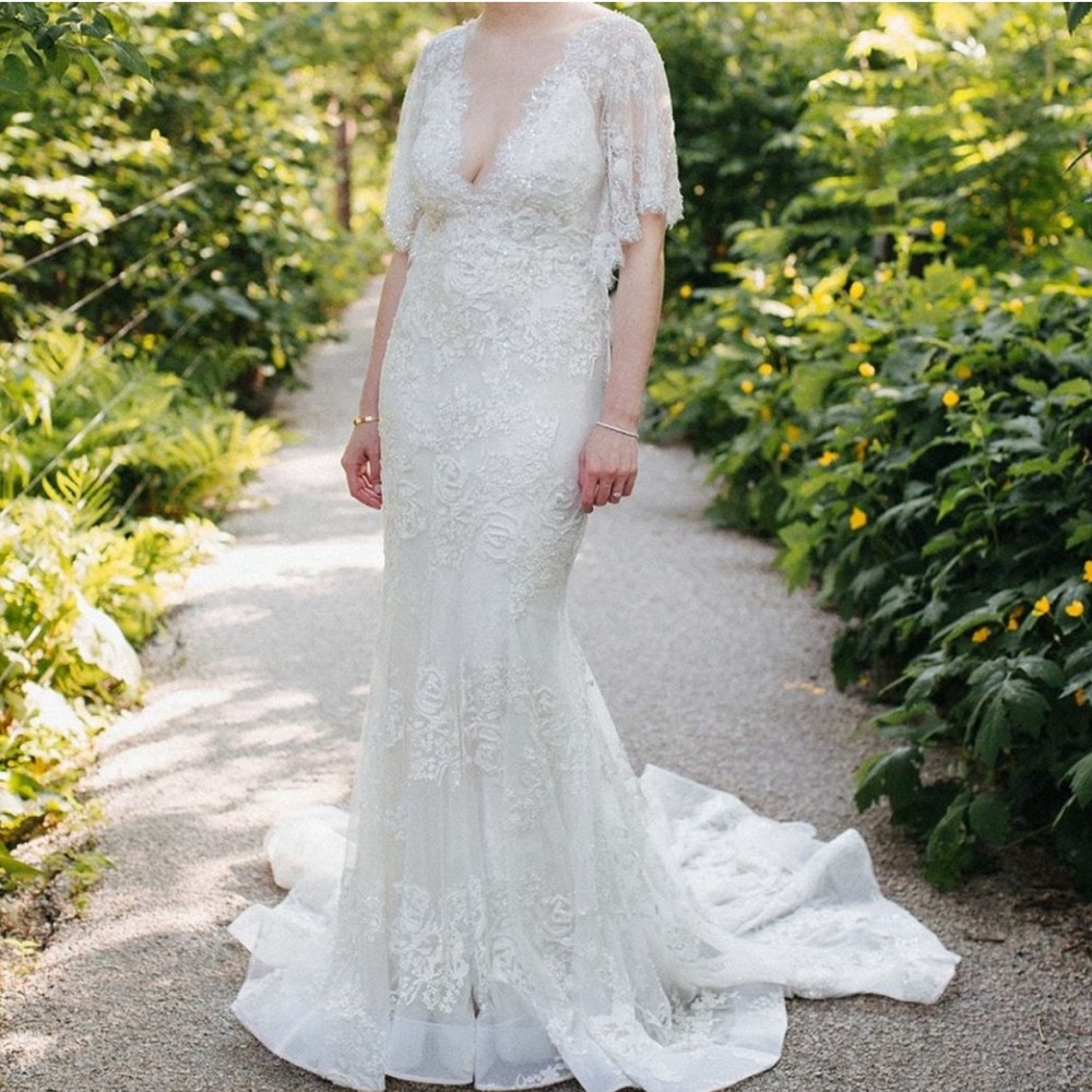 Marchesa Essence